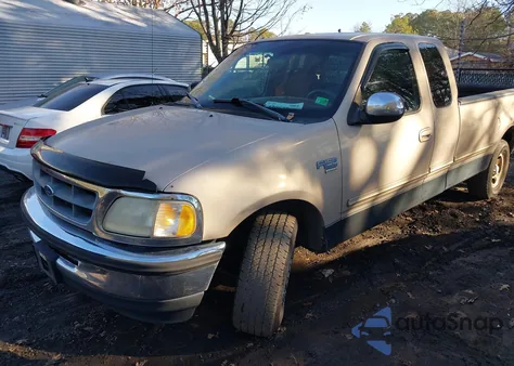 1998 Ford F-150 Lariat/Standard/Xl/Xlt z USA, uszkodzony, nr VIN 1FTZX1766WNB15703